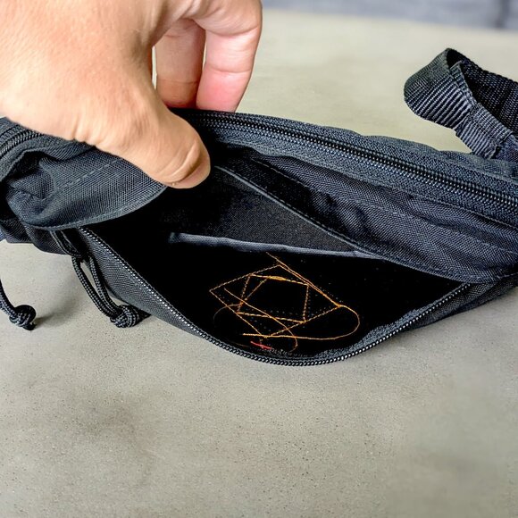 Jansport Fanny Pack / Waistpack Black Mens - Picture 9 of 10